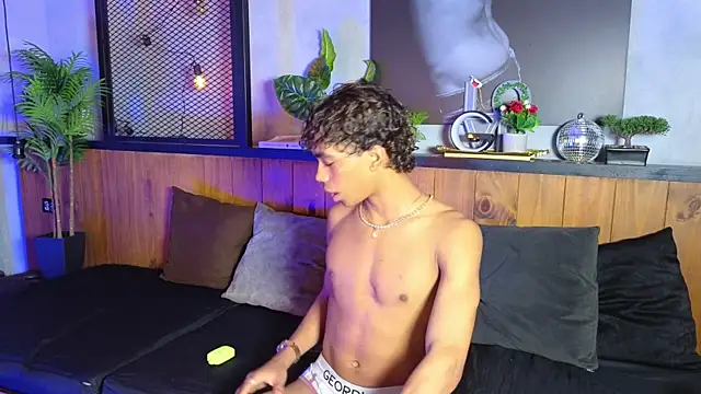 alancutee - AlanCutee's free webcam - UK Sex Cams