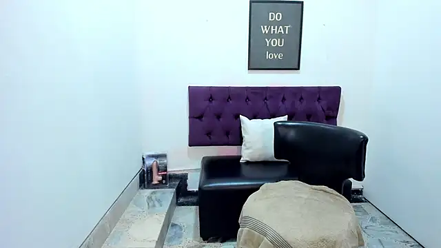 iansayd333 - Iansayd333's free webcam - UK Sex Cams