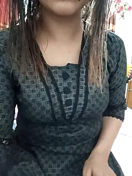 Webcam Model (Tanha18)  is live.Free join now!