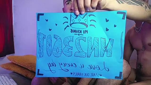 Noha_and_Iam webcam