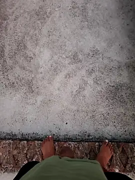 risky_rockstarr (M young) - Risky friend touch my dick terrace😱😱