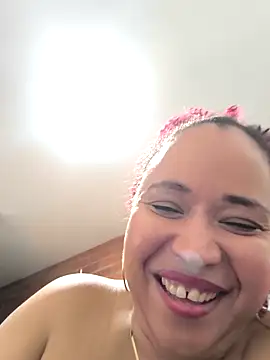 Webcam Model (debboraWagner)  is live.Free join now!