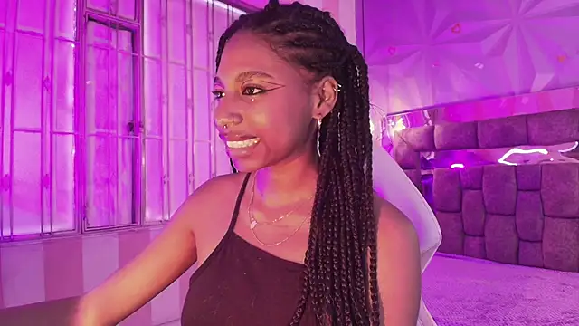 queen_perla_ (F young) - ass oil + twerk