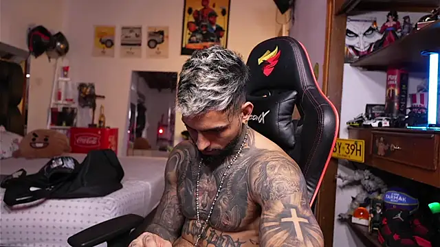 logan_hugh8 (M young) - cum