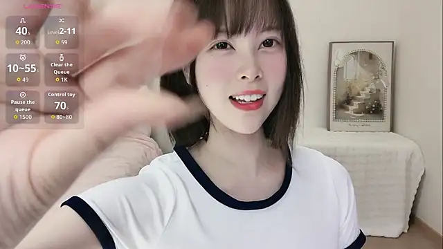 anna-2005 (F young) - Hi~~晚上好呀~~点点关注