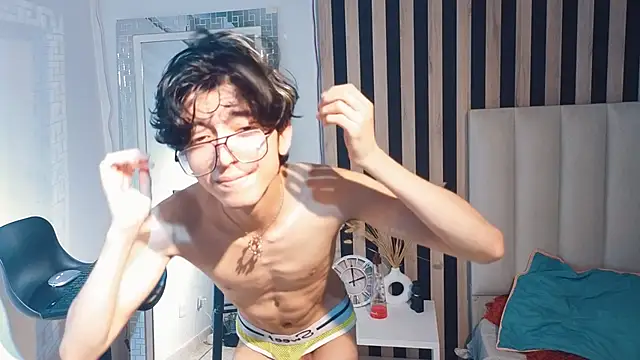 twink_sebas7 - Twink_Sebas7's free webcam - UK Sex Cams