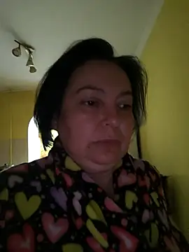 emmaemmy40 - EmmaEmmy40's free webcam - UK Sex Cams