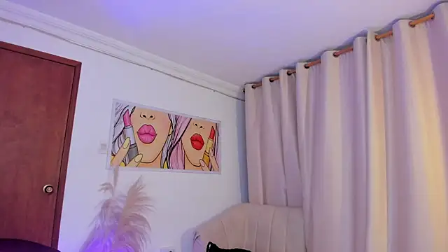 starmilf - StarMilf's free webcam - UK Sex Cams