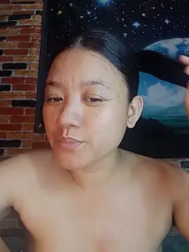 Webcam Model (Urchanel)  is live.Free join now!