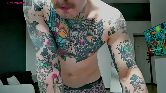 white_King9999 webcam