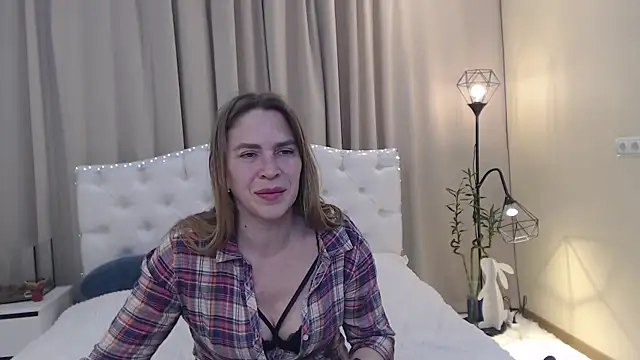 TessaDaybreak webcam stripchat model stream image