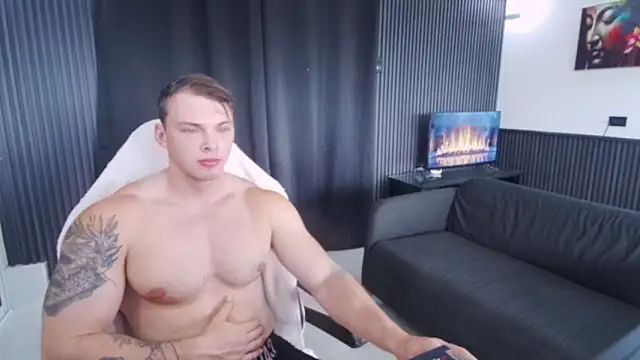 yourhotgreg - YourHotGreg's free webcam - UK Sex Cams