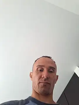 nacho18hot (Ask my age) - Naked public room