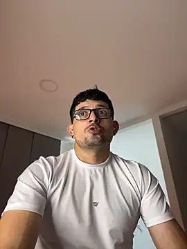 TroyeSavage webcam