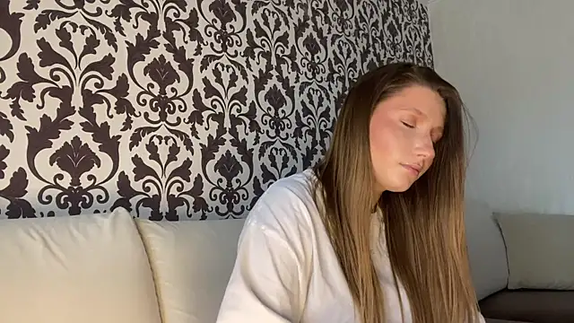 akyo_alfew - Akyo_alfew's free webcam - UK Sex Cams