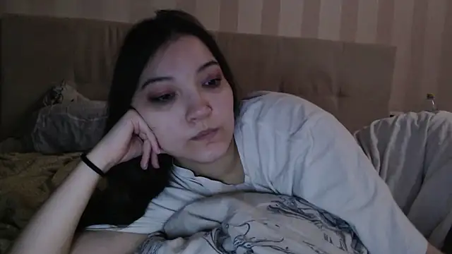 alisadevis (F young) - topless 20 minutes