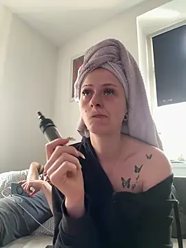 Queenadri webcam
