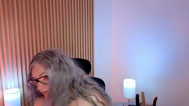 marianl0ve (F milf) - 😈play with my tits  🍒😈