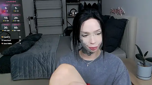 Favilarie - Trans webcam sex chat