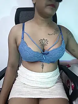 apzzy__ - ApzzY__'s free webcam - UK Sex Cams