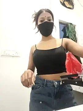 candyy_crushh - Candyy_crushh's free webcam - UK Sex Cams
