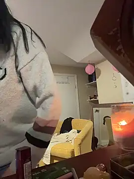 mango-kitty live sex cam