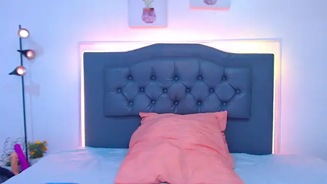 candy_lux_ - Candy_lux_'s free webcam - UK Sex Cams