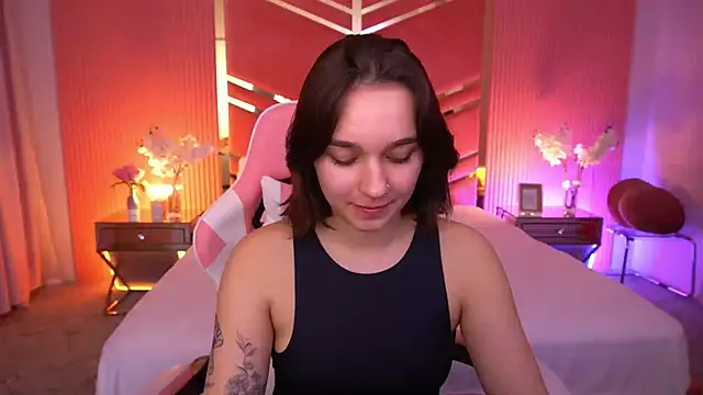 FlirtyMusa webcam