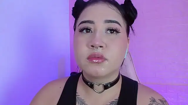 _hooly - _hooly's free webcam - UK Sex Cams