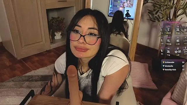 aprildreams19 - Aprildreams19's free webcam