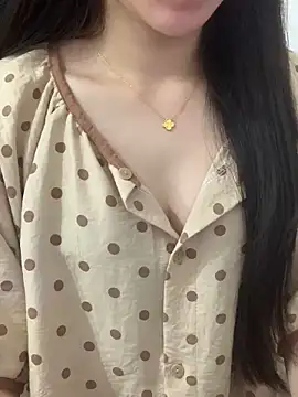 Webcam Model (Balle21)  is live.Free join now!