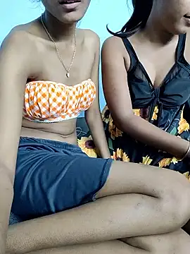 Virgin_Girlss webcam
