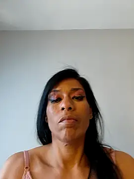 Webcam Model (KarolVIPXXX)  is live.Free join now!