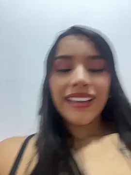 Webcam Model (Mia-villalobos)  is live.Free join now!
