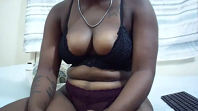 emmyteasee webcam
