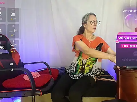 laurasofia45 (F milf) - show de nalgas
