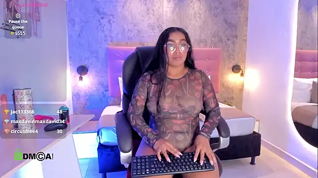 brithanycampbell (F young) - ahegado and kiss dildo