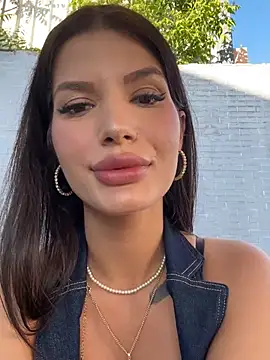 raniasnow (Ask my age) - MAke me Cum , higgest tipper