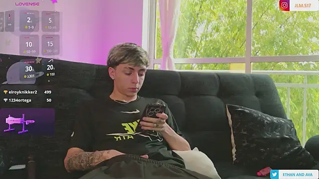 ethan_and_ava