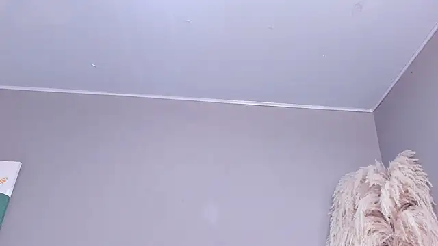 Shanelle__ webcam