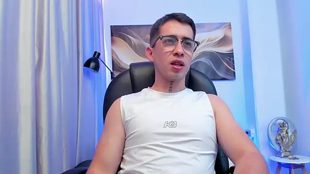 Tommas_Jhonson webcam