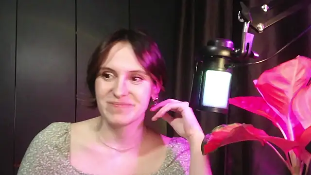 shy_Miracle webcam