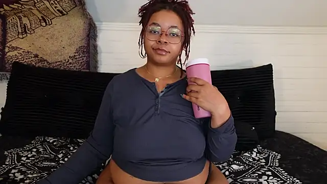 -khayaparker - -khayaparker's free webcam - UK Sex Cams