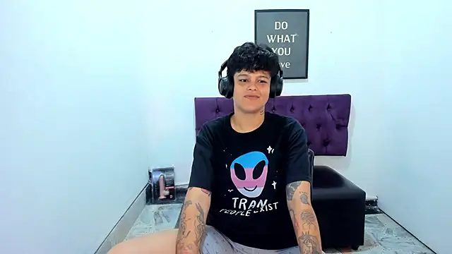 Iansayd333 webcam