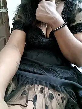 tamil_vishalini (F milf) - This week