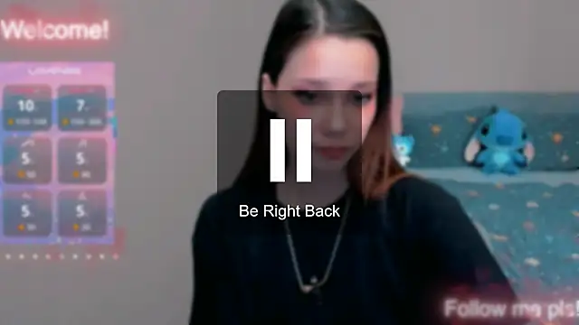 kitten_alissa (F young) - Stand up and around