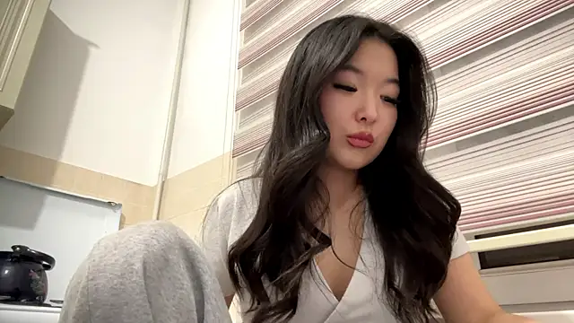evilemma (F teen) - some sexy moves