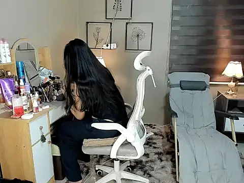 eternitybanks (T young) - HEY MISS YUMMY SEXY HOTTY ETERNITY BANKS