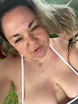 MikyVesela webcam