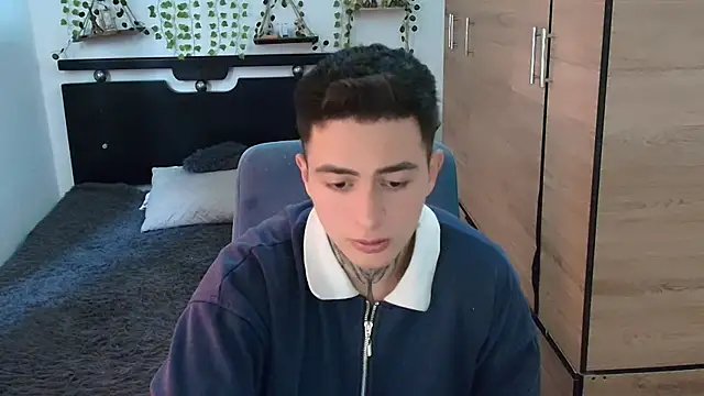 santii_ss (Ask my age) - show cum1!!!